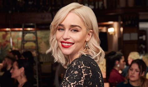 pub dolce gabbana emilia clarke